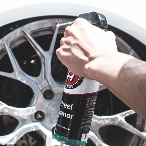 Effective Wheel Cleaner That Attacks Brake Dust